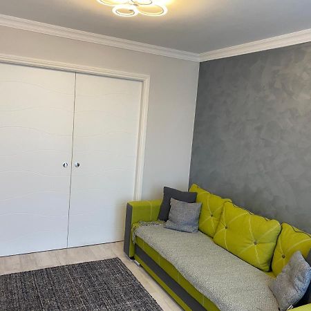 Gabi Apartament Suceava Buitenkant foto