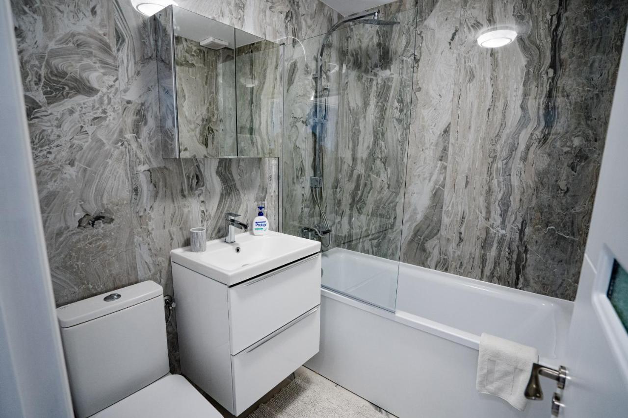 Gabi Apartament Suceava Buitenkant foto