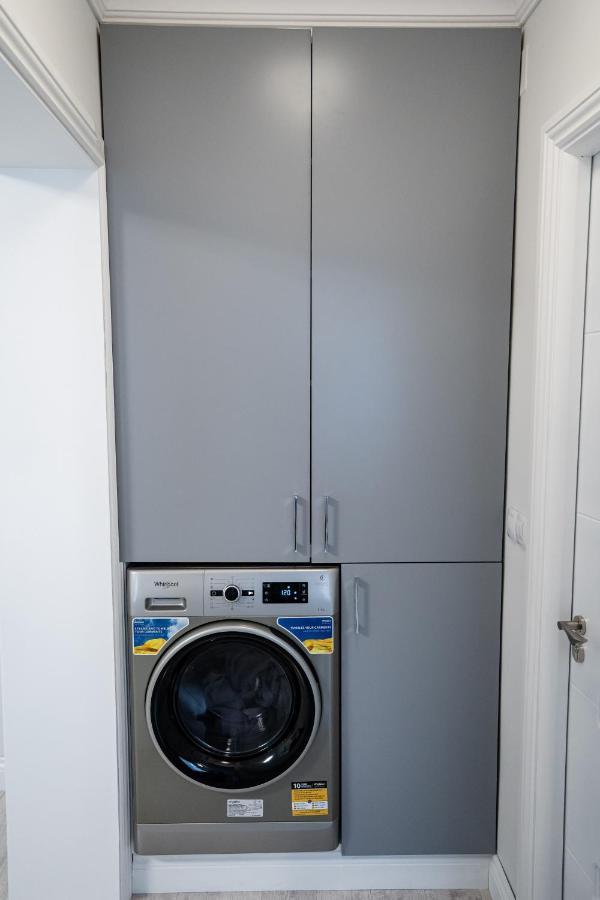 Gabi Apartament Suceava Buitenkant foto